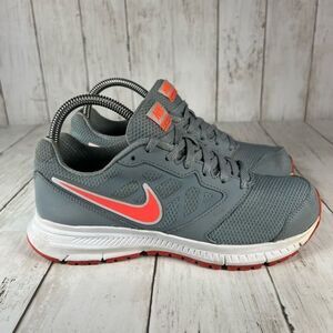 Nike trainer Womens 7.5‎